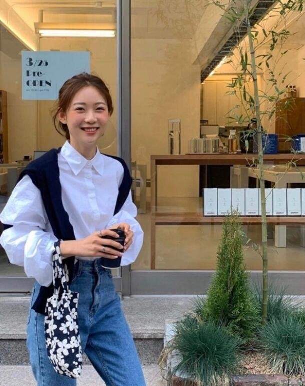 颜色|有着甜甜的精灵笑韩国ins博主 拥有自然舒适的日常风