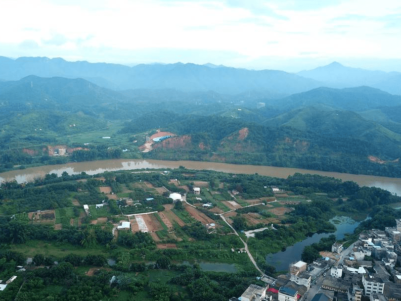 广东龙川:雨后佗城古镇美如画