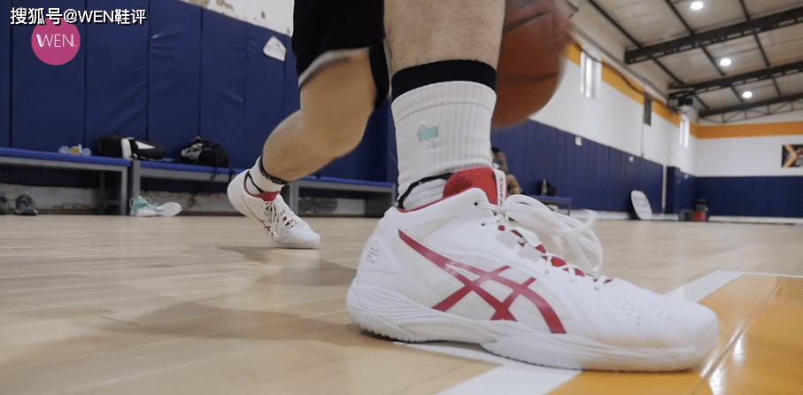 实战|除了价格找不出缺点的后卫实战鞋标杆