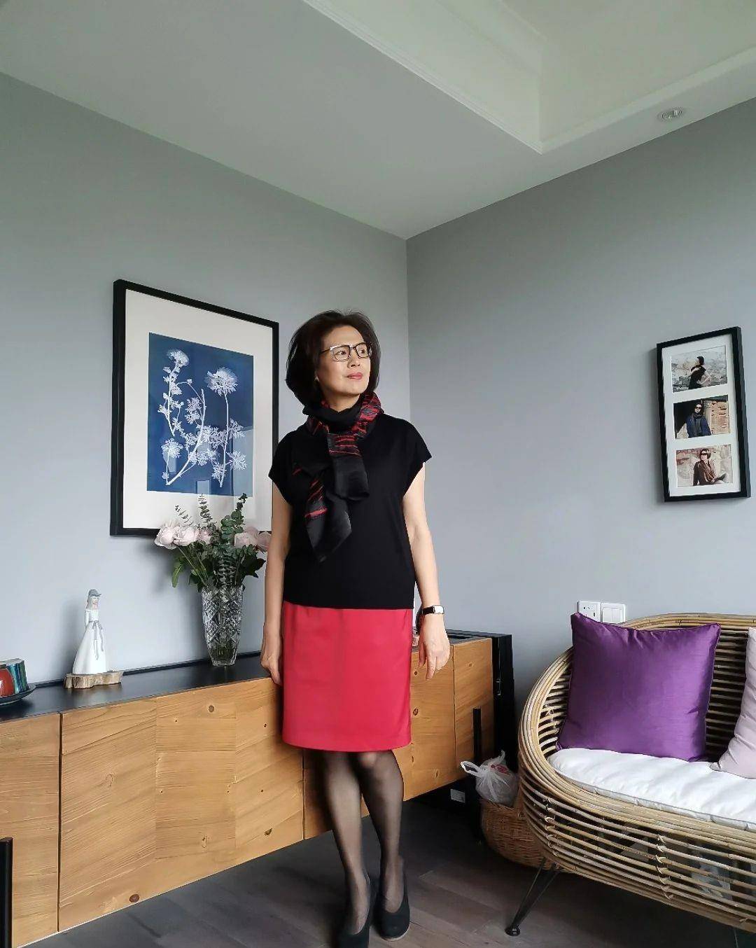 经典|这才是60岁女人流行的夏季打扮，掌握这4个穿衣法则，简约而优雅