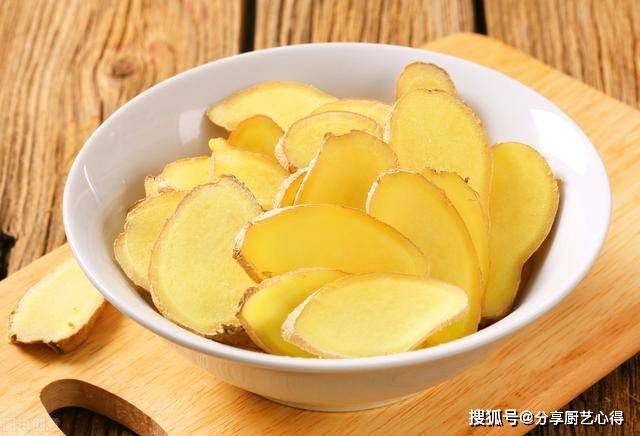 姜片|三伏天，女人最该吃的零食，天然无添加，每天吃2块，防暑促食欲