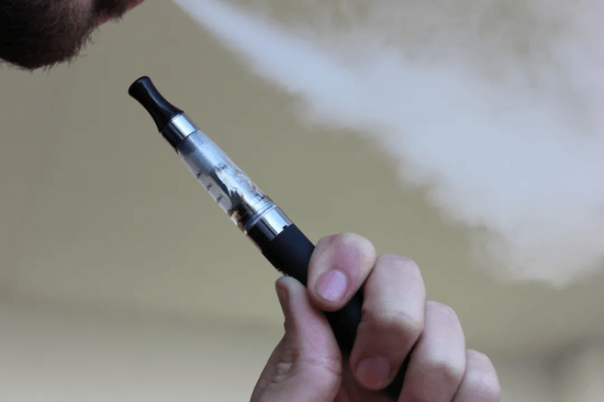 烟草|新华网：警惕电子烟流向未成年人