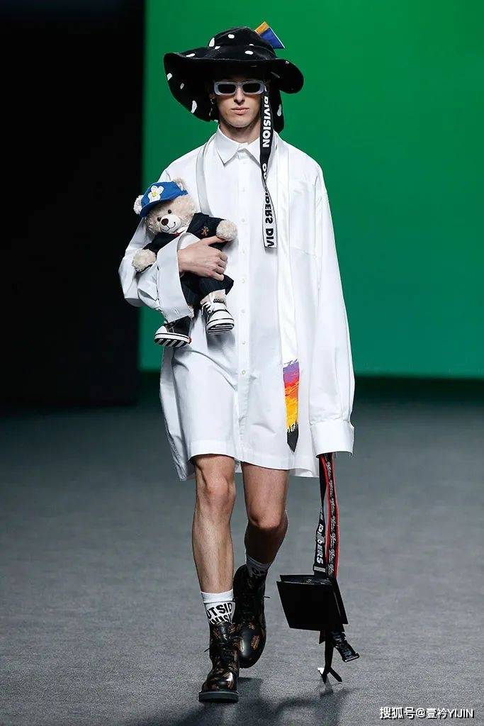 品牌|这年头，连狗都要做个时尚圈的「局外人」