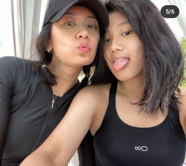 样子|贾静雯晒素颜照好嫩，但太不真实，现实生活中皮肤蜡黄脸下垂了！