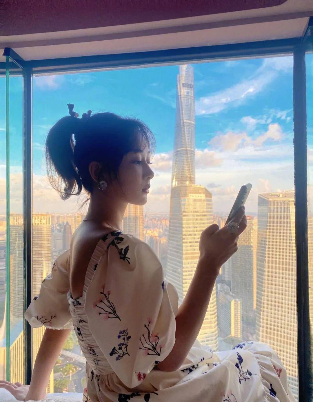 袖子|为什么我说论身材，小头长腿关晓彤不及大头短腿杨紫？
