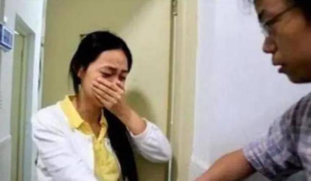 因30万曾两次被母亲送精神病院的女孩现已看淡一切剃度出家(图4)