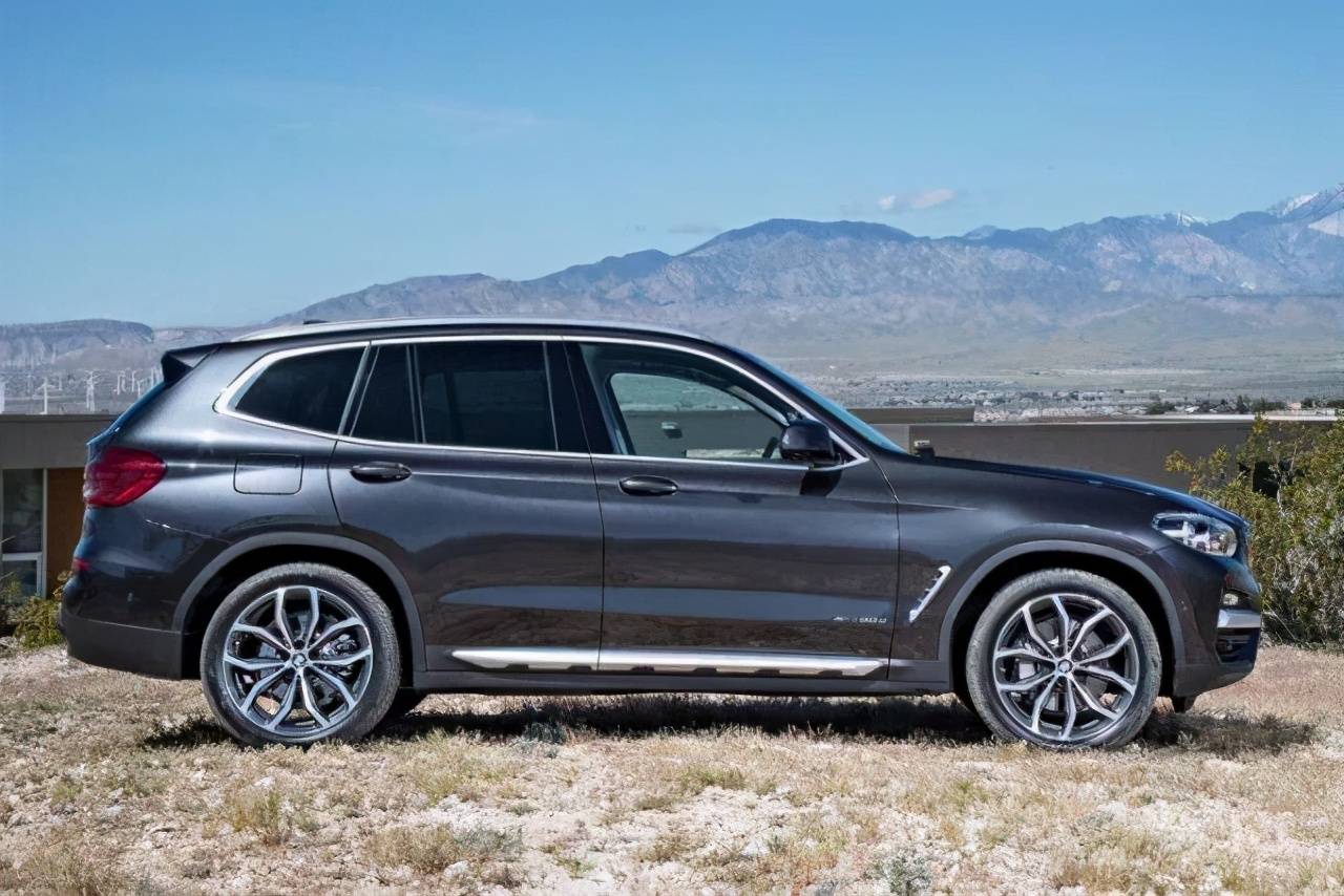 全新宝马x3霸气来袭