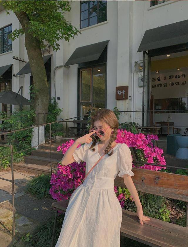 夏天|夏天还没来得及选衣服？看看小野智恩的穿搭，灵动浪漫人见人爱