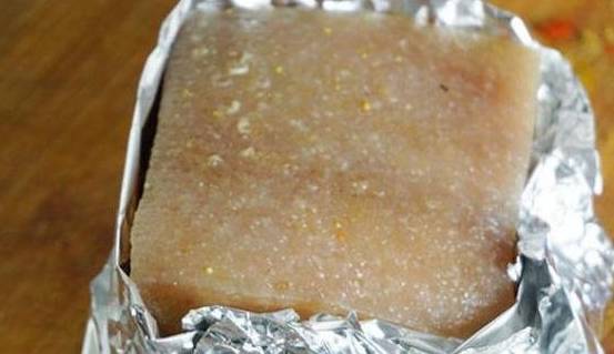 做法|简单几步做出美味的脆皮五花肉，皮脆肉嫩，吃一口就停不下来