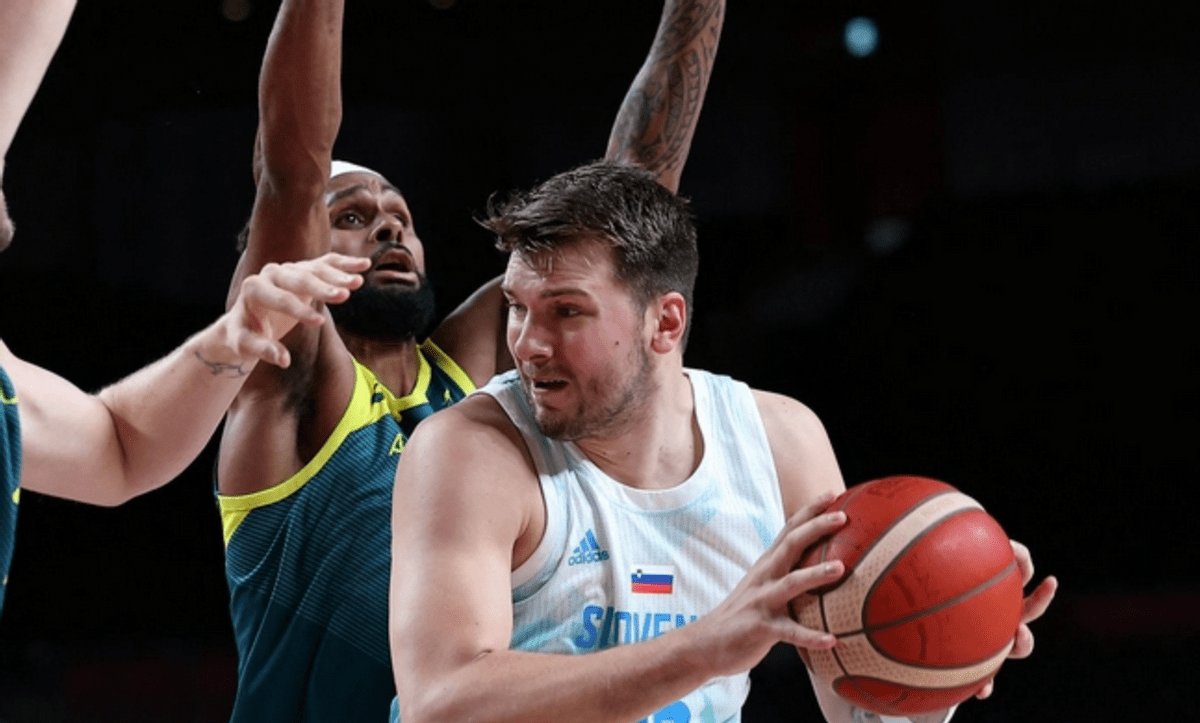 原创暴脾气东契奇怒吃t喷裁判手冷8失误奥运会的学费不能忘交