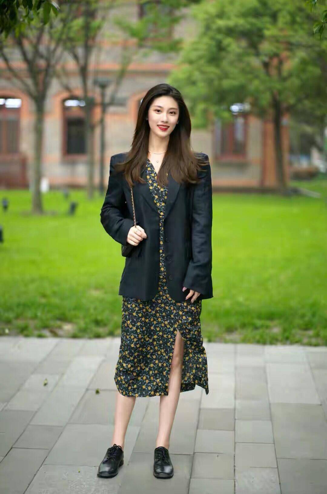 感觉|春末夏初，，这样穿更出彩！