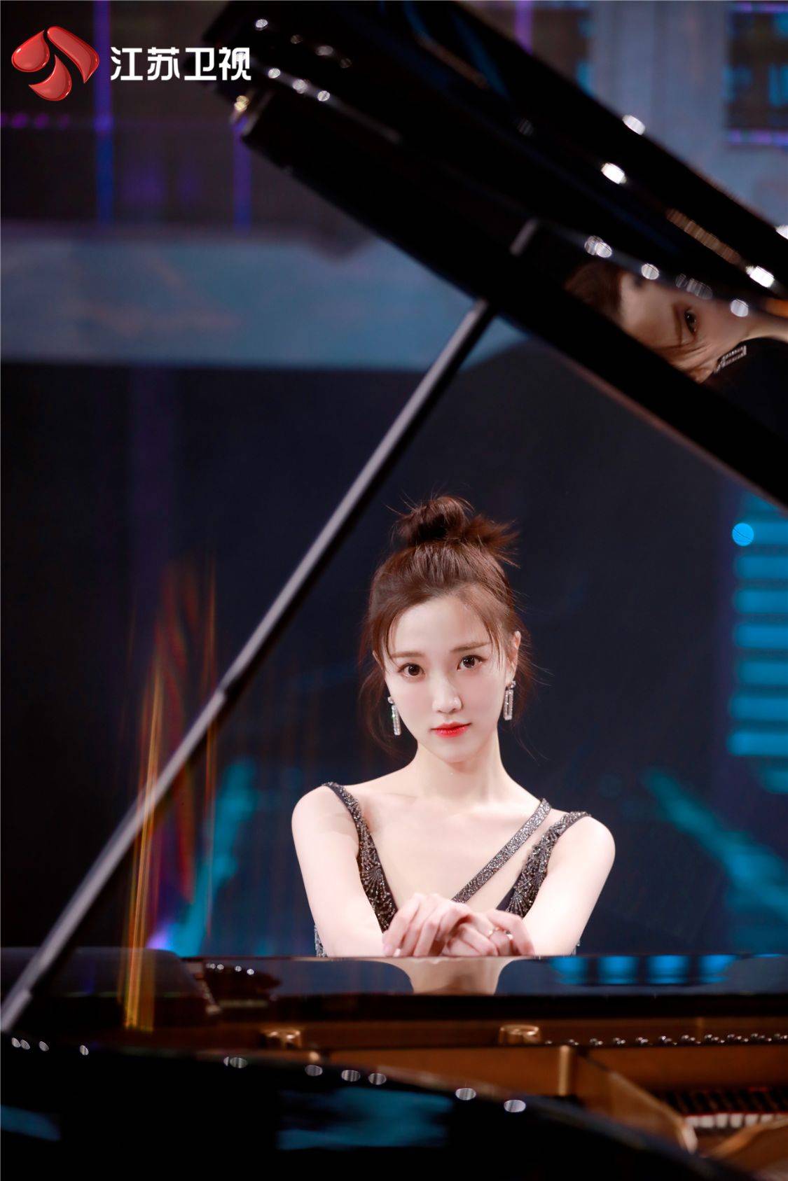 进行|《蒙面舞王》第二季重磅回归，今晚燃炸舞台