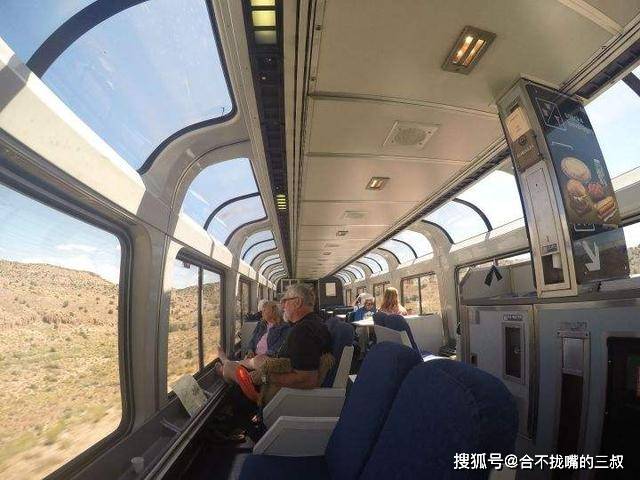 老外:美国高铁舒适,德国高铁干净,中国的高铁只能用八个字形容