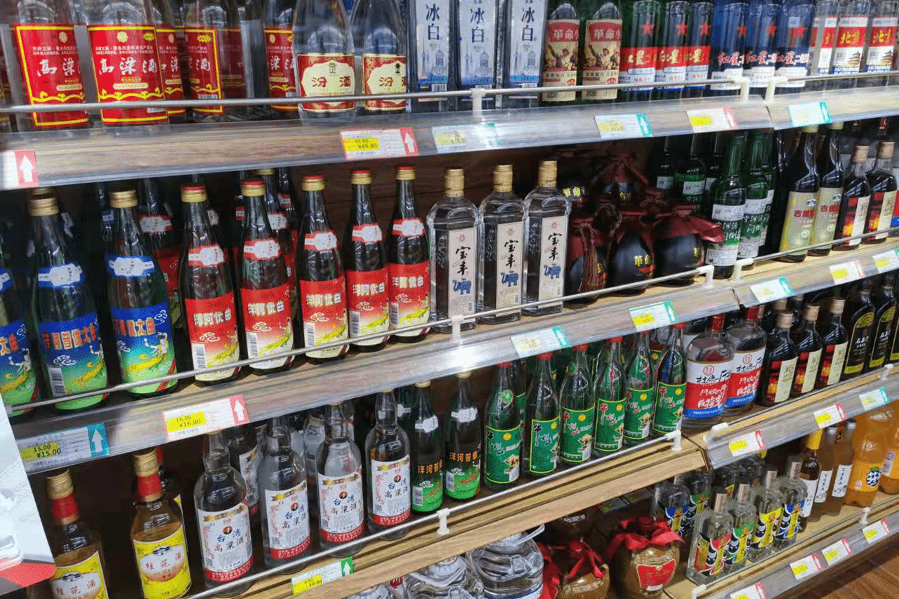 原创超市里的3款白酒行家经常买是真正不加一滴香精的纯粮酒