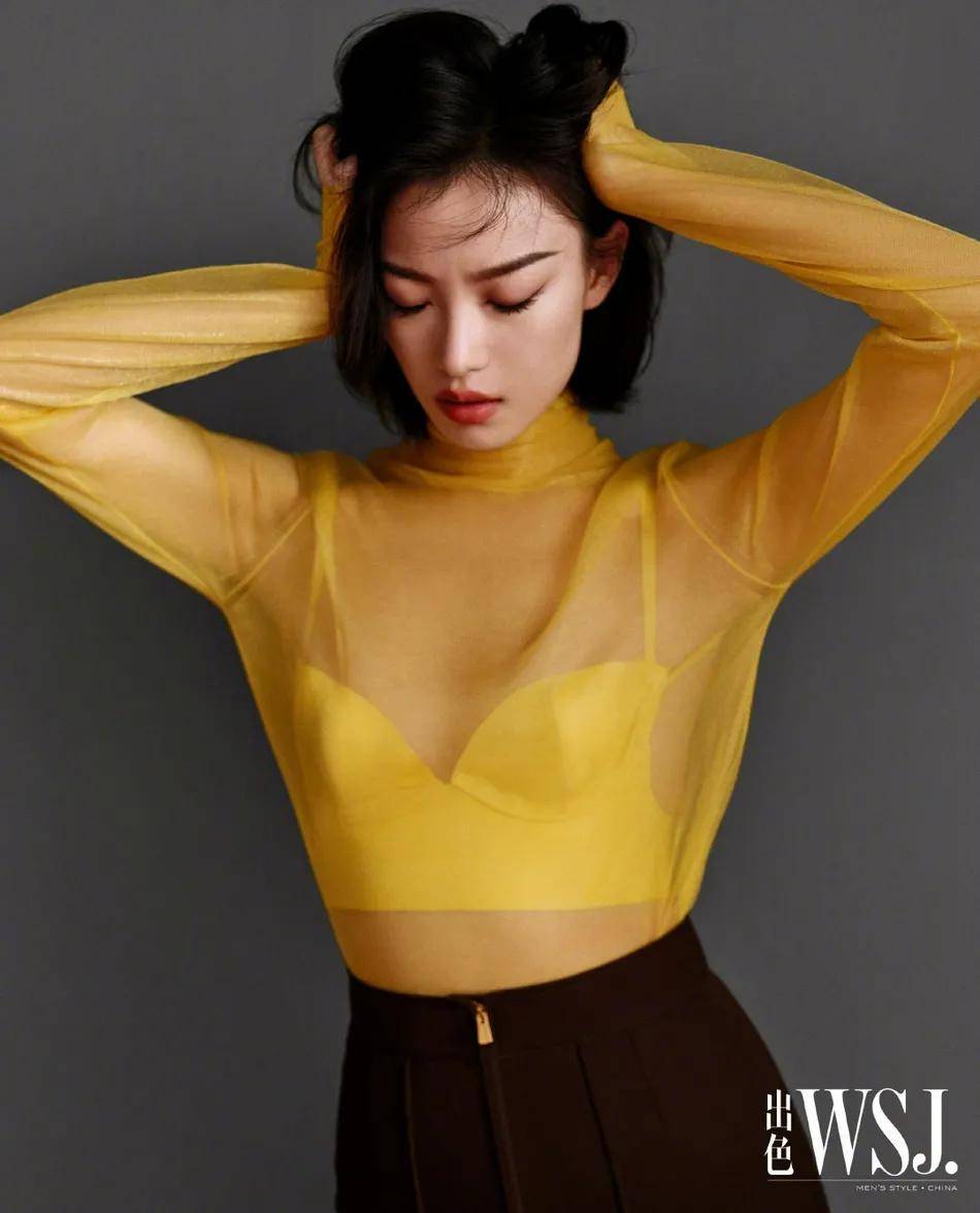 腰肢|倪妮新美图勾勒魔鬼身材！大秀白皙玉背太性感撩人
