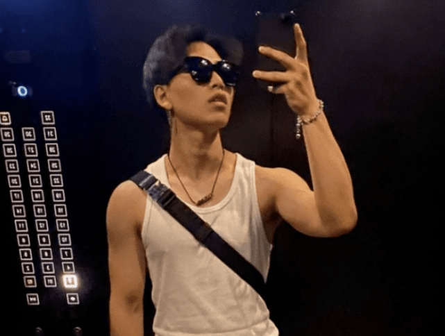 陈坤傲娇晒儿子短发照,19岁陈尊佑颜值飙升像爸爸,手臂纹身抢镜