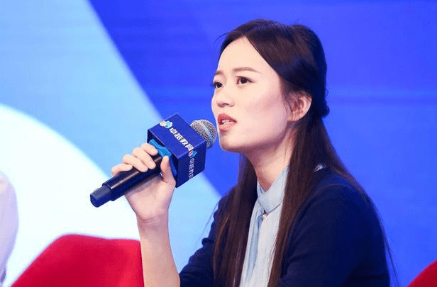 她曾是诗词大会冠军,却在北大读博多年仍未毕业,现状叫人心疼_陈更