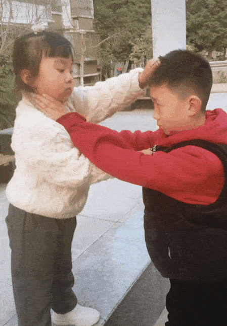 玩具|二胎家庭什么样？这才是二胎老母亲，最真实的感受！