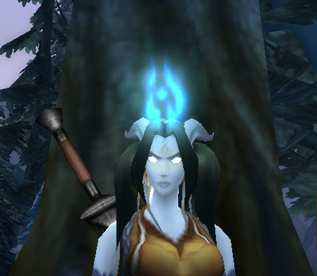 而要论起独到之处,德莱尼一族额头闪起的名为"纳鲁赐福"的蓝光着实让