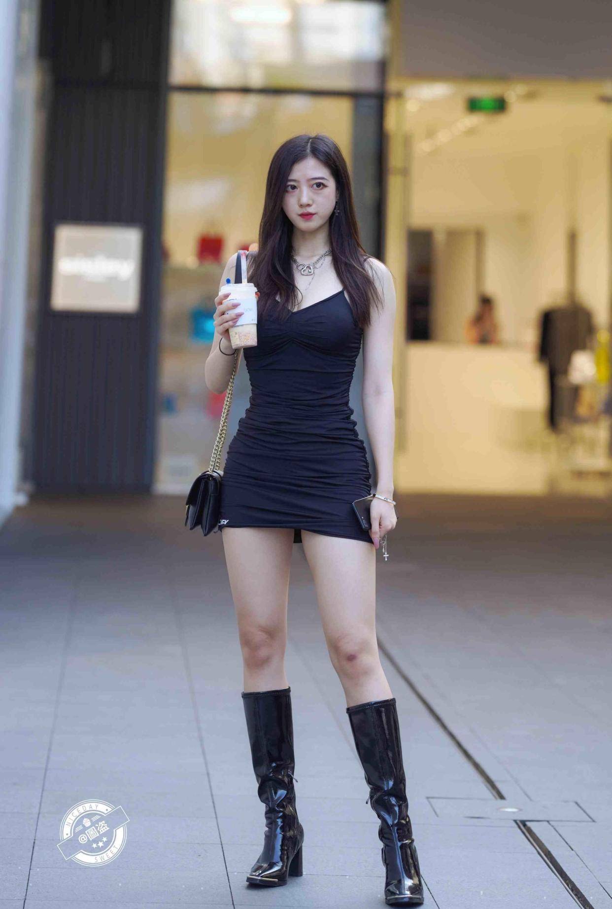 显高|身材修长的连衣裙美女，提升气质和身形美，会更经典