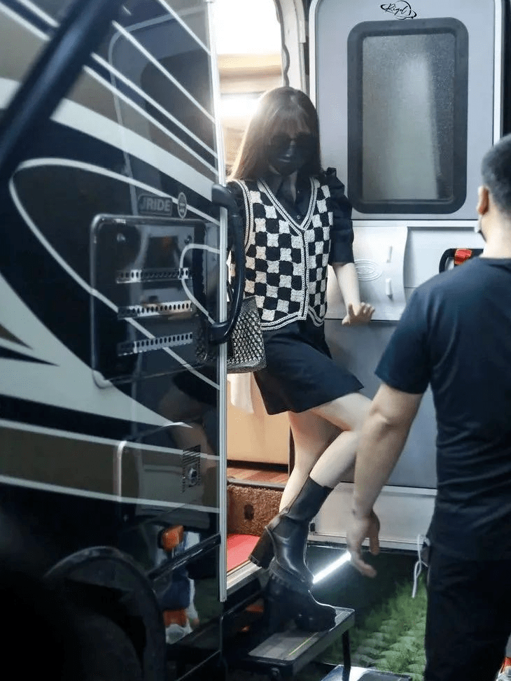 夏天|刘雯的背心，我穿也能这么好看？