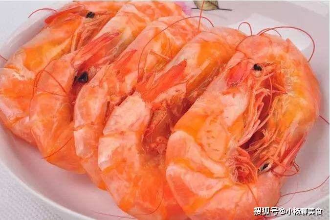 香菜|爱上对虾的此种美味做法，营养鲜香，脆嫩爽口，全家人抢着吃