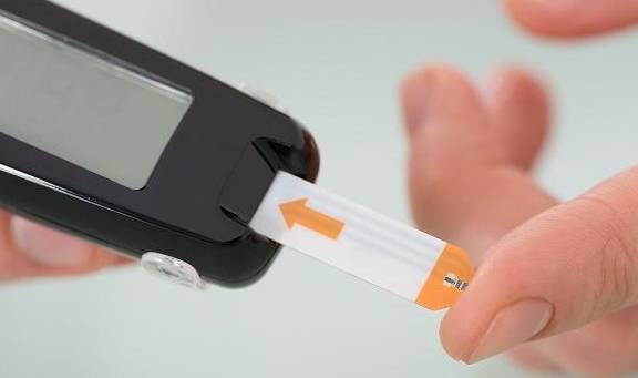 进行调控|血糖高的人，若这5个症状一个都没有，那恭喜你，你的血糖很平稳