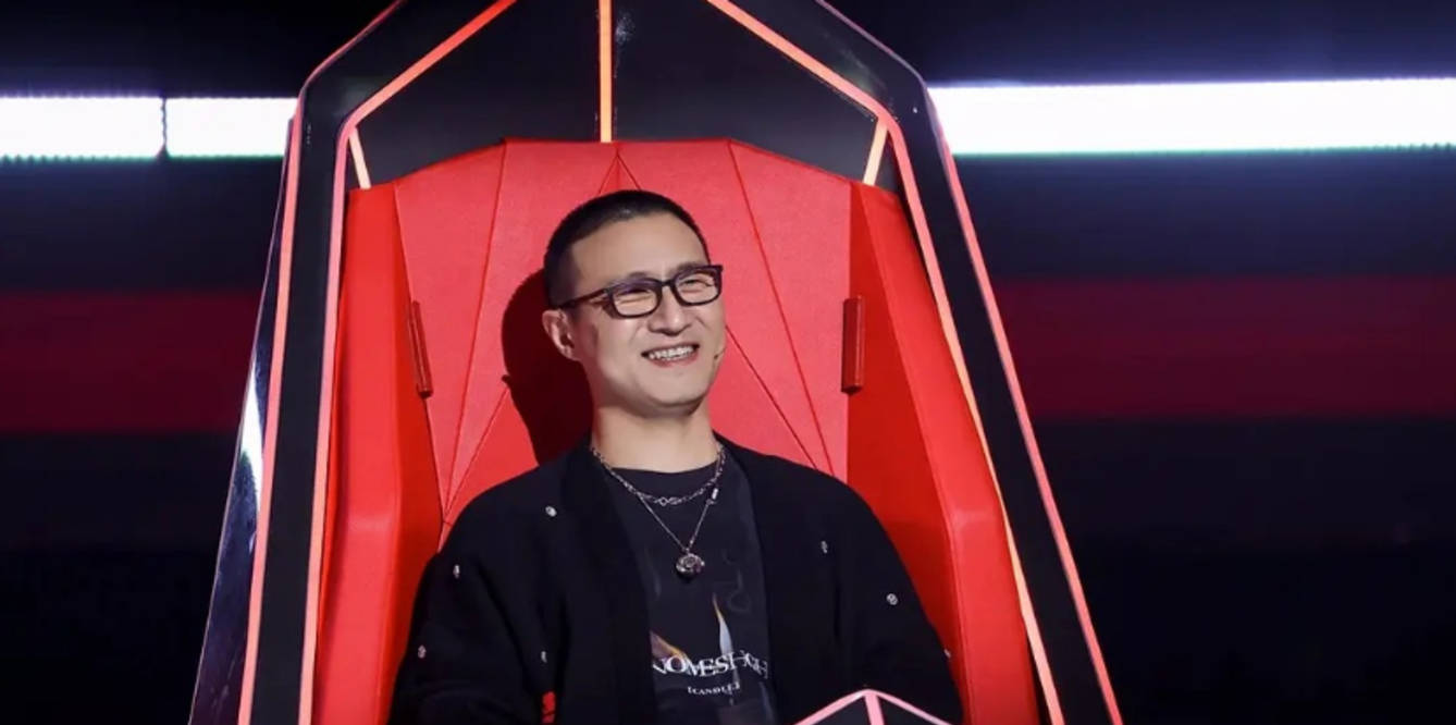 亮点|《好声音》首播夺冠：导师太多被质疑，粤语歌手伍珂玥成最大亮点？