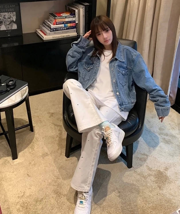 卫衣|有种“整容”叫李小璐卸妆,为证纯天然素颜直播:说她20岁我也信