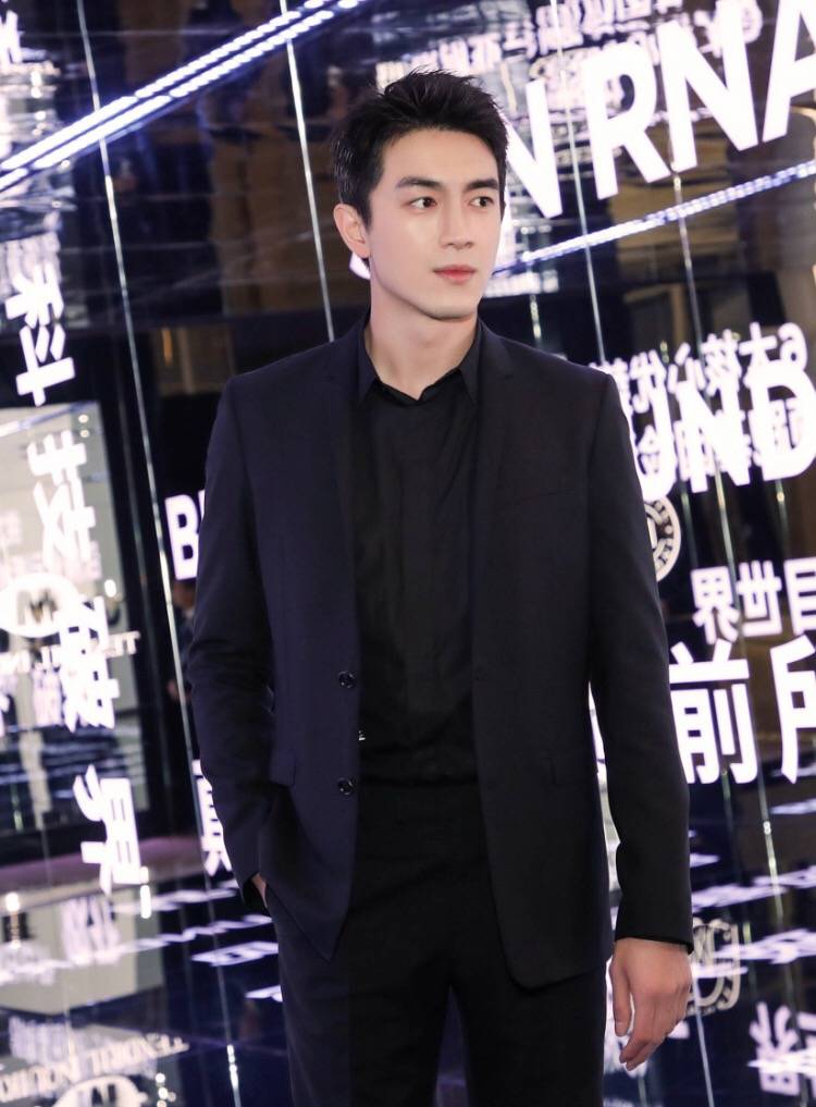 可实际上工作中的林更新比我们想象中要严谨,认真得多!
