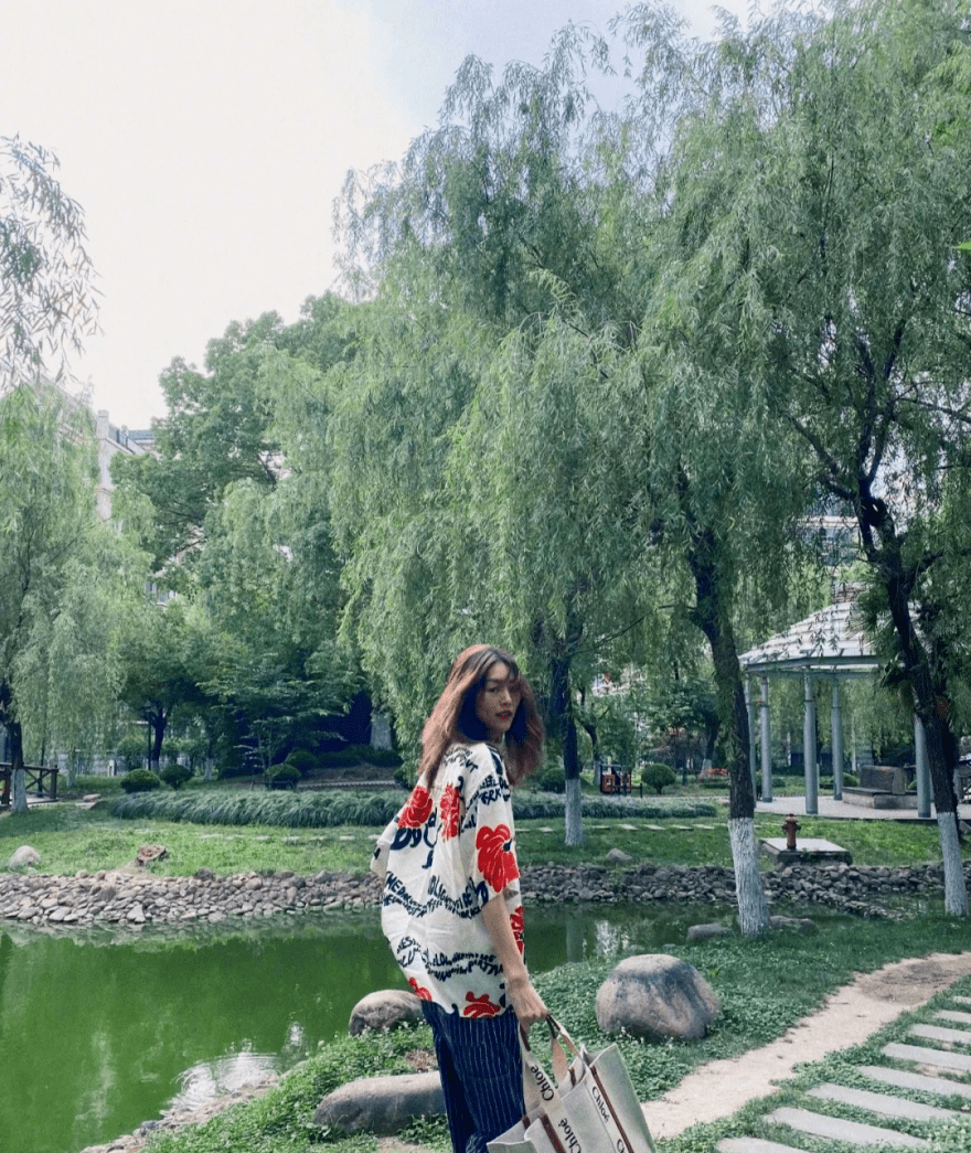 什么|大表姐的夏日穿搭,每一套都值得借鉴