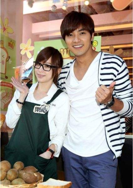 时间|贺军翔晒照二胎得女，满屏幸福，恭喜七夕来到的小公主了！