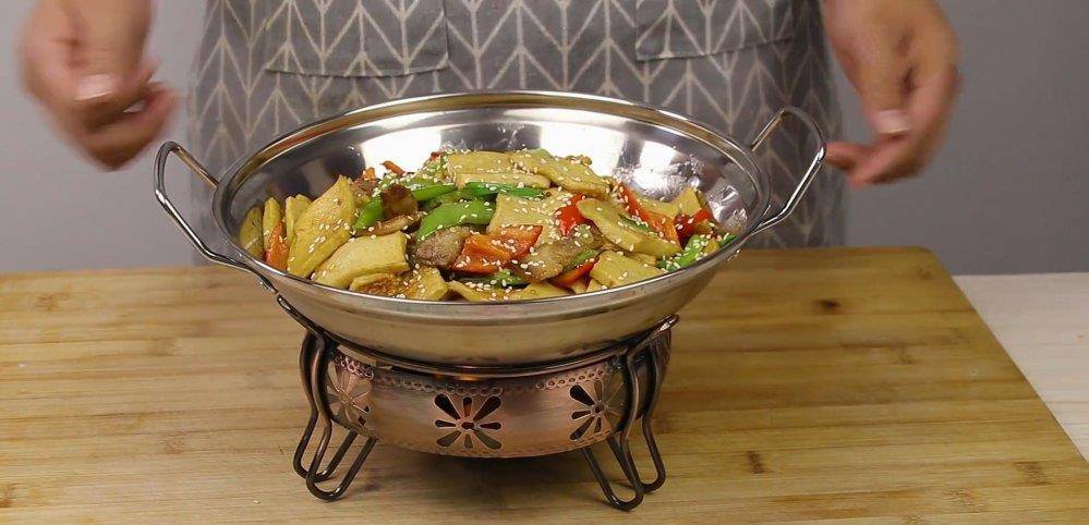 盛出|教大家在家做一道“干锅千叶豆腐”，在家做即实惠，又好吃