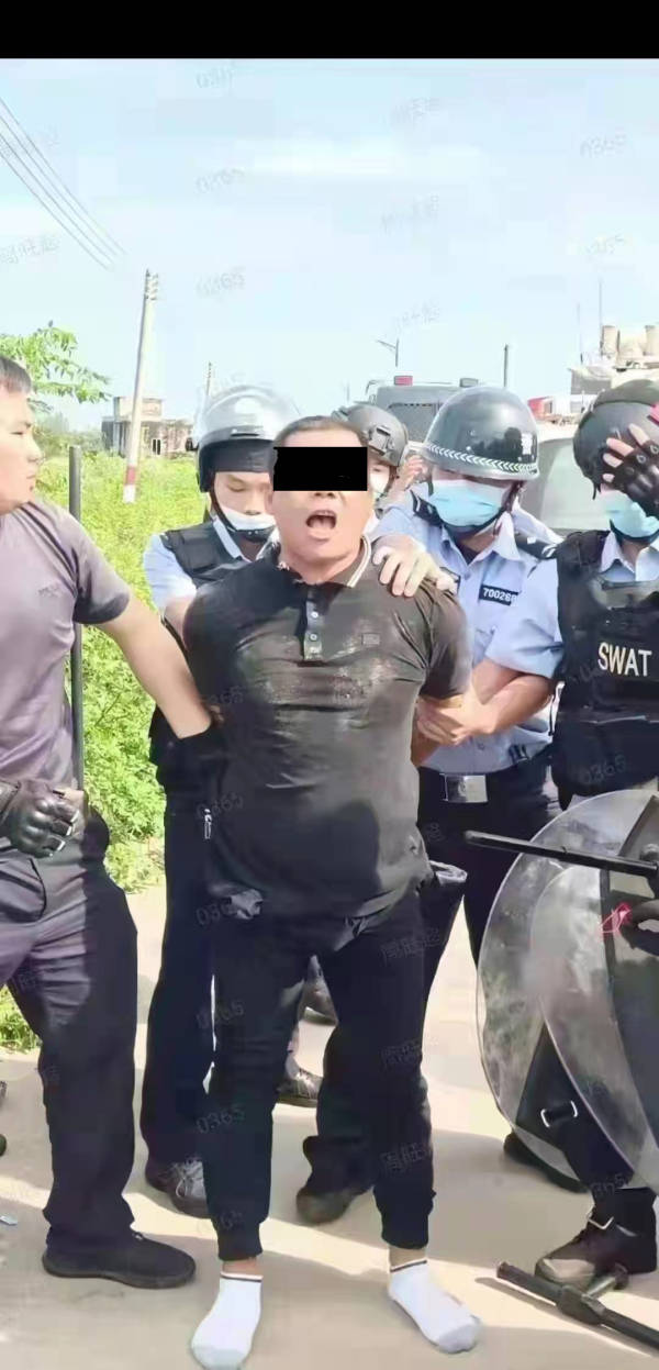 广东茂名一交警执勤遭背后袭击不幸牺牲 嫌疑人已抓获