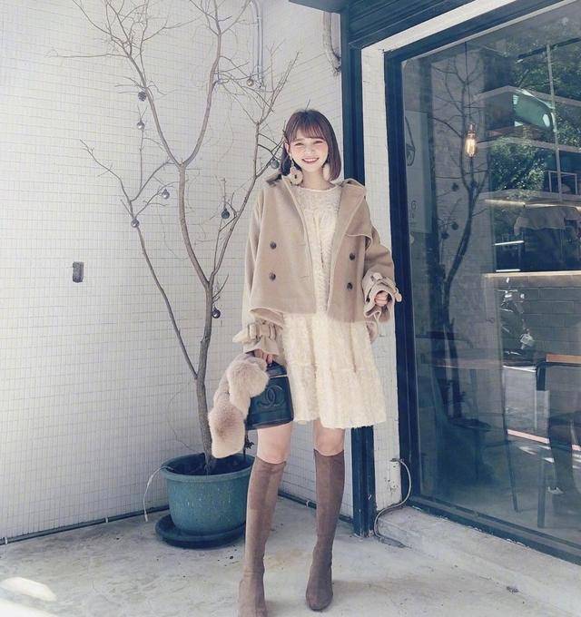 黑色|优雅又有高级范儿的驼色系的服装，来搭配出女人优雅