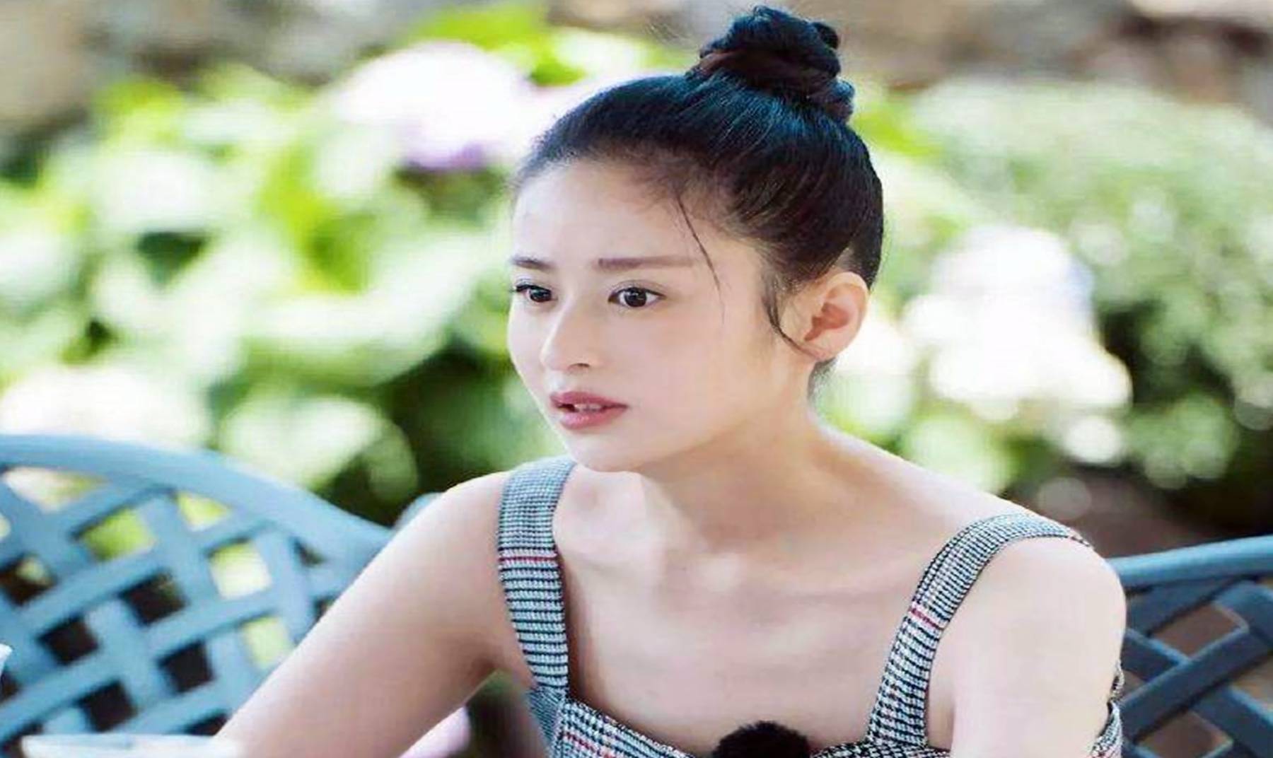 洗头|女明星婚后和丈夫AA，产后9天就复工赚钱，如今满脸虚弱惹人心疼