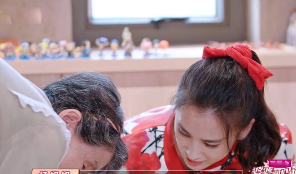 缺点|开播11期,拿放大镜终于找到黄圣依婆婆的缺点,这毛病媳妇都难忍