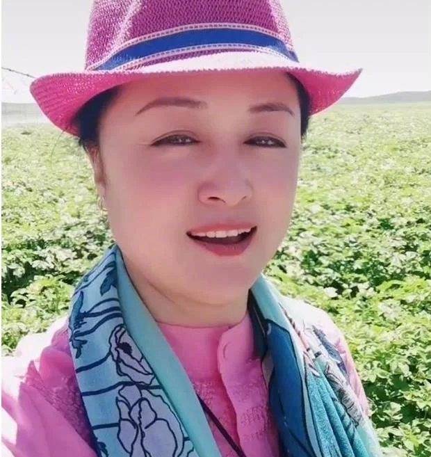 内蒙古|演员于月仙因拍戏车祸去世：没有了谢大脚，还能有《乡爱16》吗？