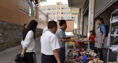 我国|4部门发布明确规定，中小学不得设置小卖部，家长们却担忧不已