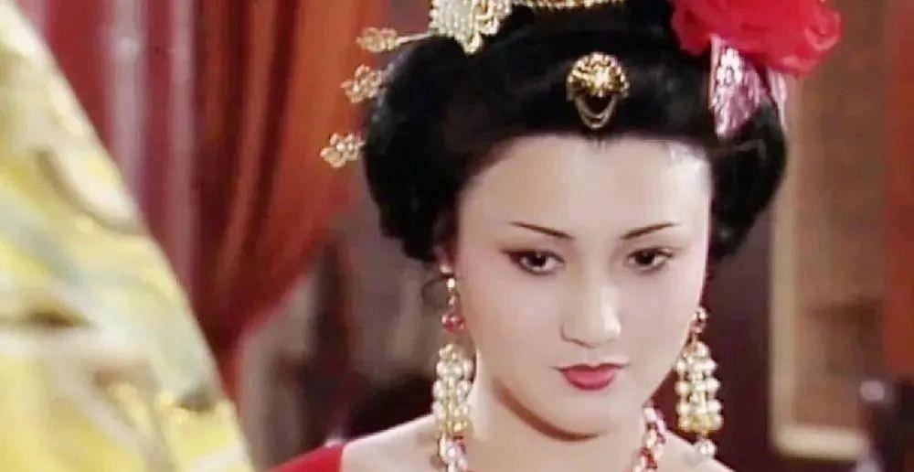 中分|事实证明，拖垮古装剧女演员美貌的不是“梳平”，而是“发包”啊
