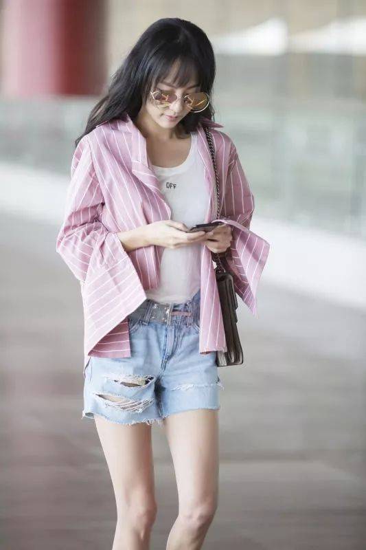 赵佳丽|早秋最时髦的衬衫,你get了几件?