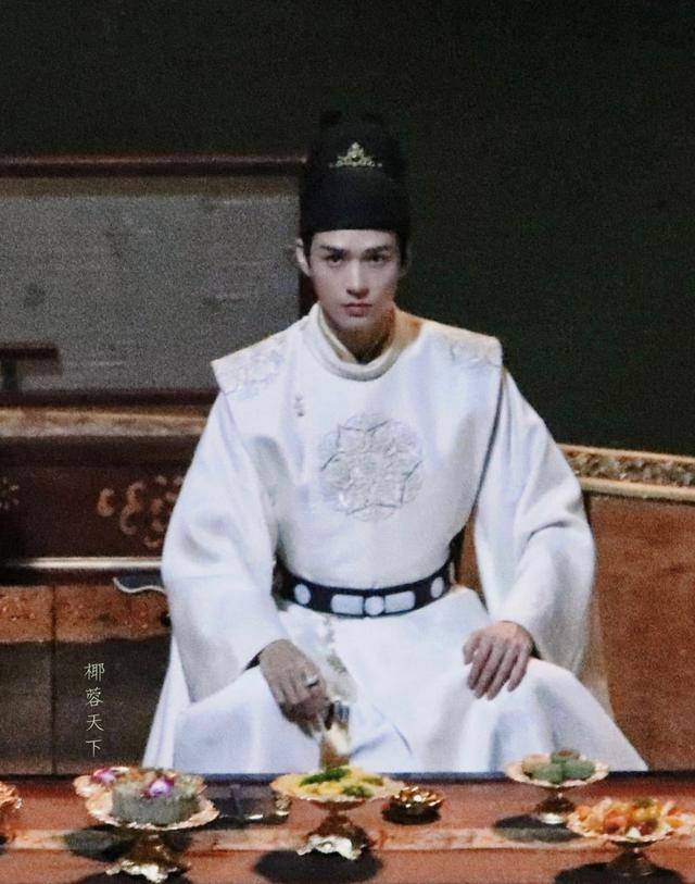 演技|龚俊新剧造型路透，凤雅不俗，气质一点也不输温客行