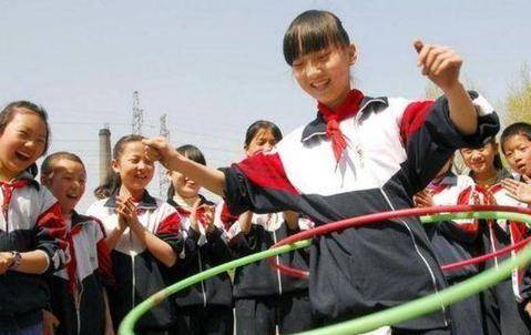 我国|4部门发布明确规定，中小学不得设置小卖部，家长们却担忧不已