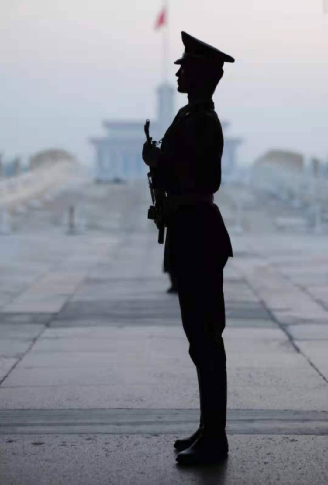 原创天下第一兵程志强为纠正腿姿睡觉捆双腿结婚让妹妹代替做新郎