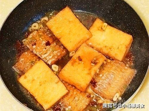 豆腐什么季节做最合适 ae4e6871d0e34a3d9d3149c40801d49b.jpeg