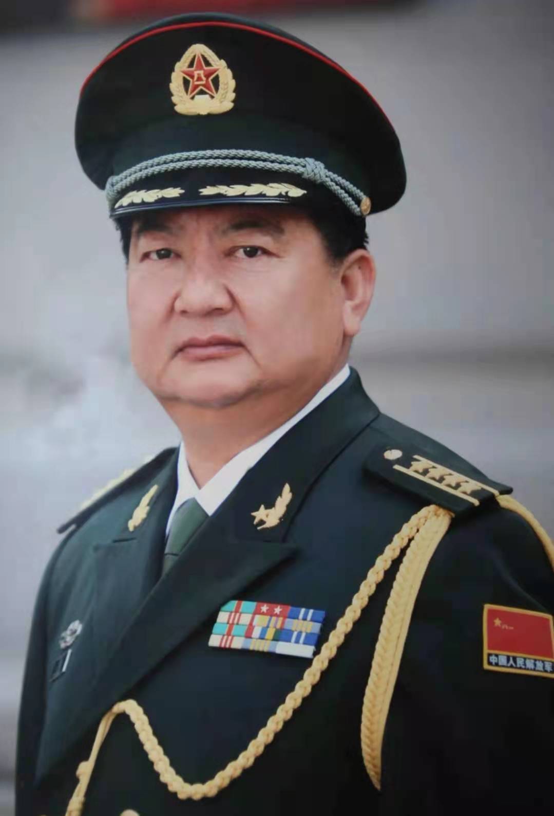 原创天下第一兵程志强为纠正腿姿睡觉捆双腿结婚让妹妹代替做新郎