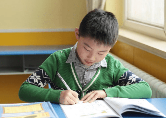 因为|孩子平时行为拖沓，只是因为“不想做”吗？家长需从正确方向引导