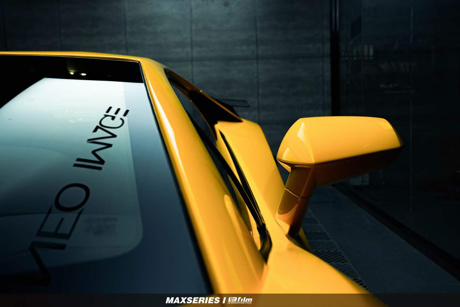 车身|兰博基尼-LP700车身贴膜LB改色膜超亮莫兰黄