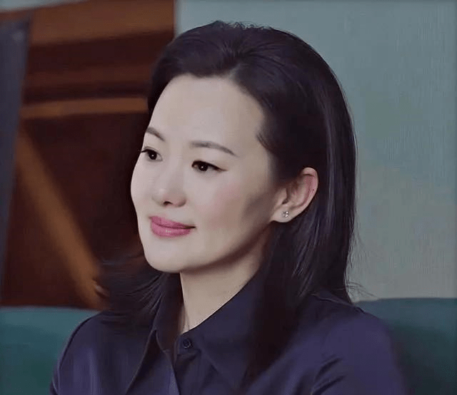 影后咏梅父母相继去世栾树相伴熬过悲伤相爱近30年至今无子