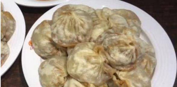 包子|“京城”最火包子店，營業百年，長得丑陋味道好，顧客開超跑來買